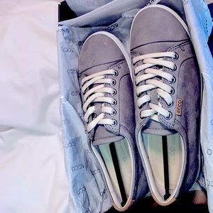 Soft Warm Grey Ecco Walking Shoe